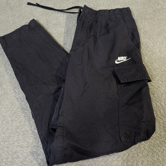 Nike Woven Utility Cargo Pants Black DD6520-010 Size Small Streetwear - Picture 2 of 10